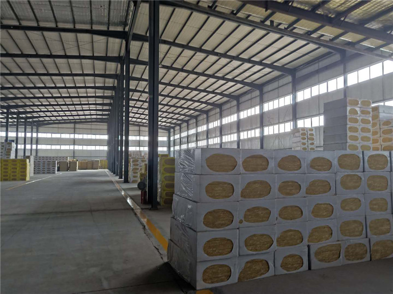 地下室?guī)r棉板保溫